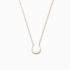 BNIB Stella & Dot Horseshoe Necklace in Gold